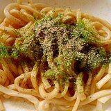 夜食にいかがレンジで5分　バターしょうゆうどん